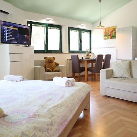 PUY Apartment Emma מראה חיצוני תמונה